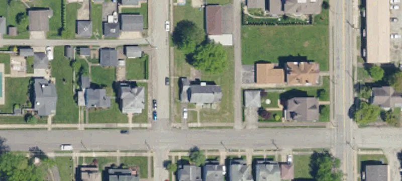 Cedar Ave