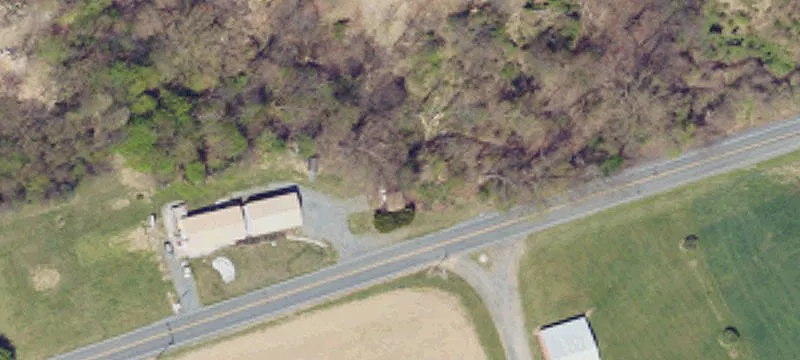 4476 Enola Rd