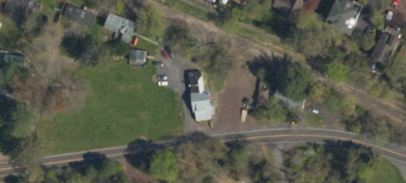 1821 Riv Rd