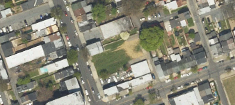 411-413 Rdg Ave