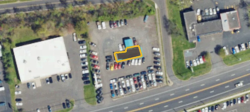 135 Lincoln Hwy