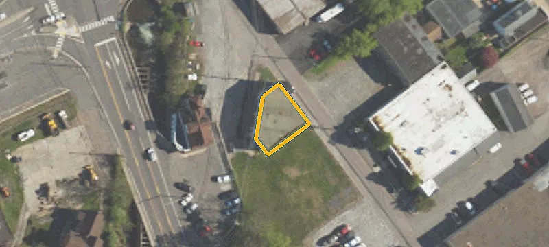 21 10th St