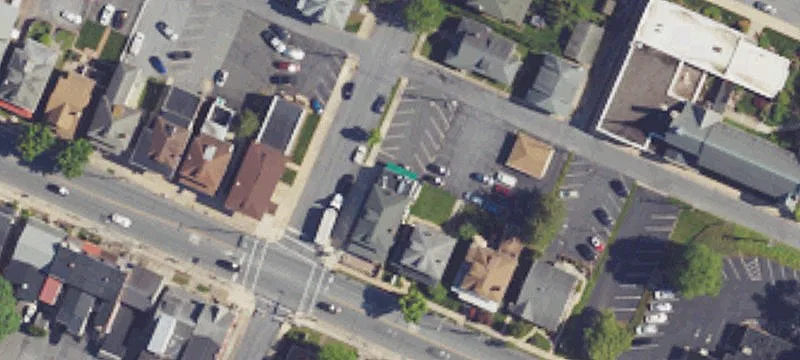 39 Lancaster Ave