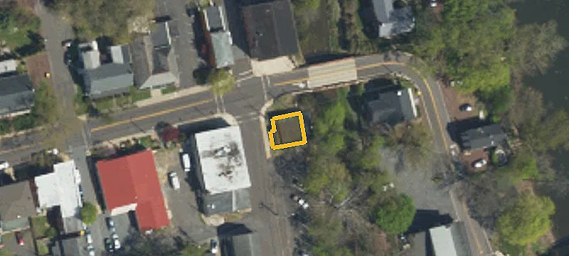 702 Durham Rd