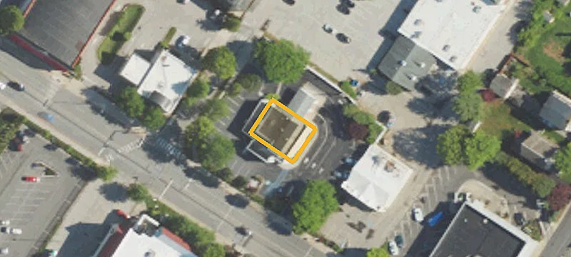 725 Lancaster Ave