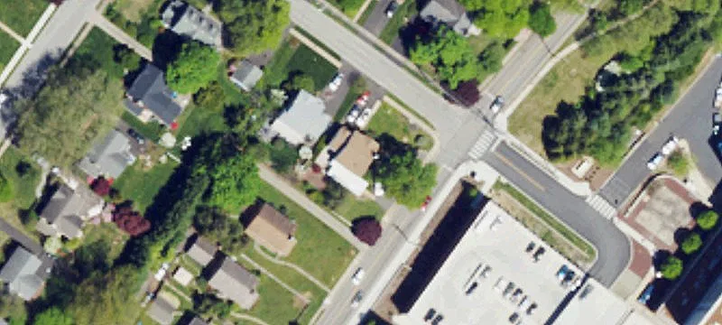 2002 Woodland Rd