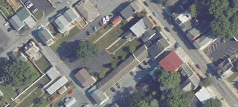 44 Main St