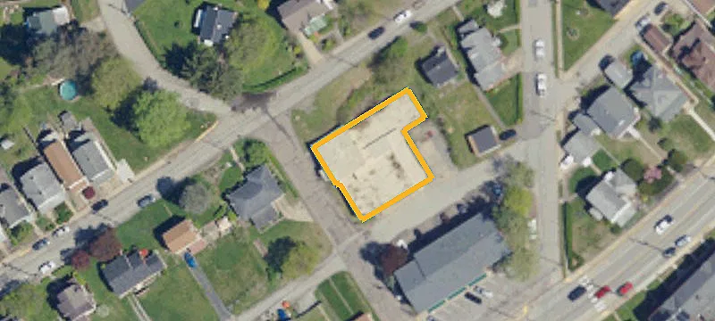 208 Woodland Rd
