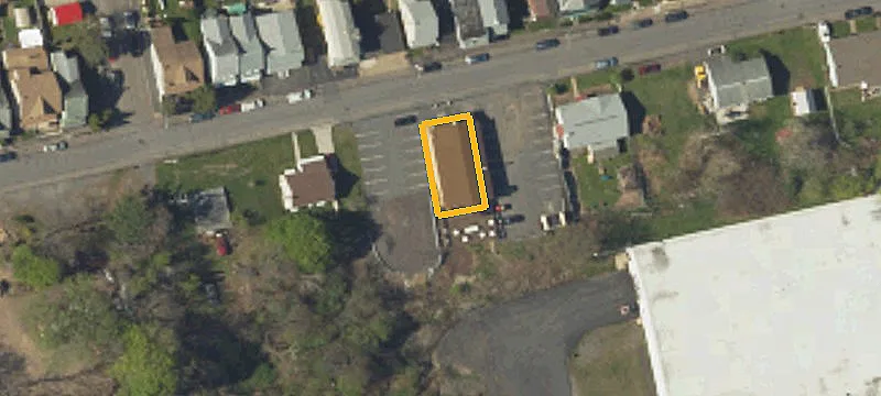 330 Rdg Ave