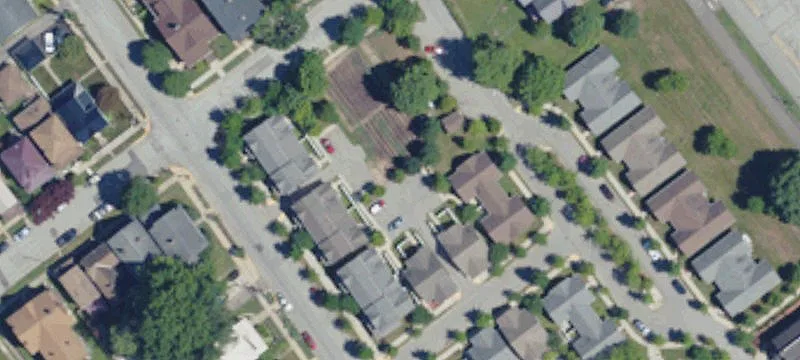 700-702 Mc Kean St