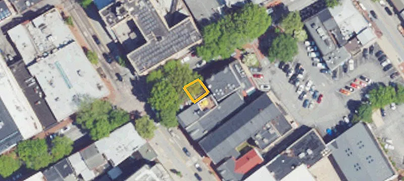 8 Gay St