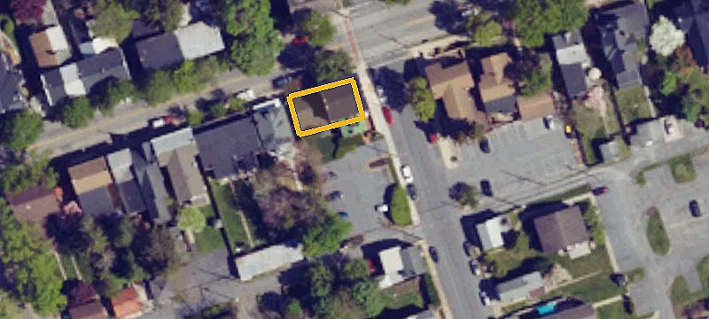324 Main St