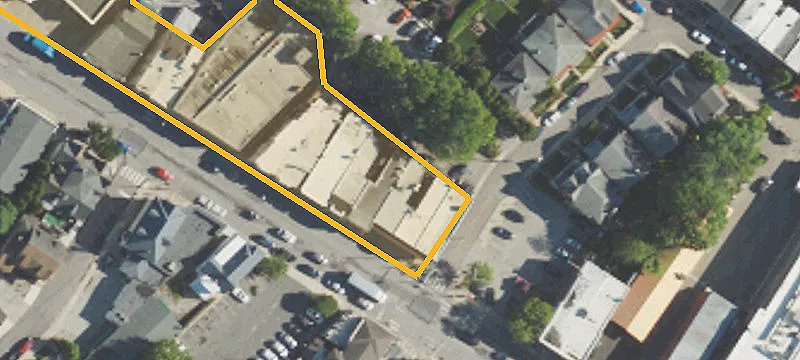 1003 Lancaster Ave