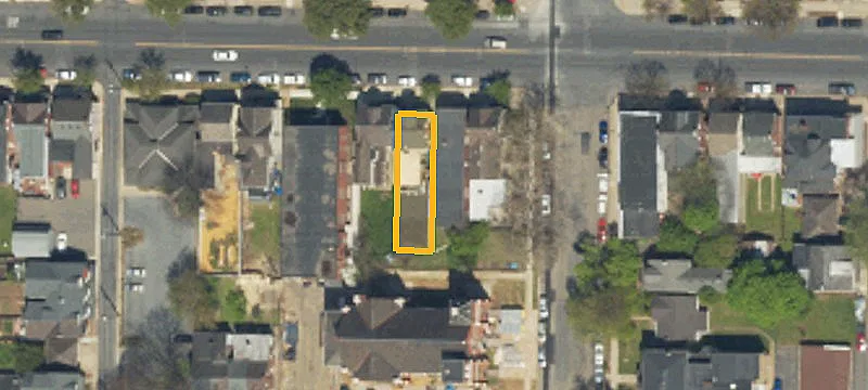 144 Broad St