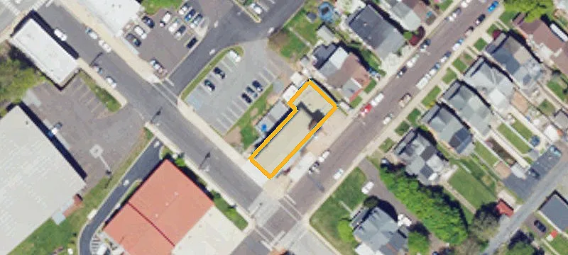 301 Walnut St