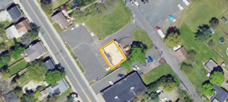 738 Main St