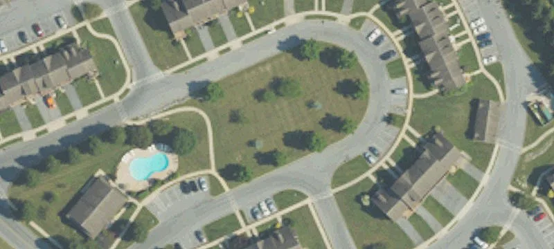 100 Chateau Hl