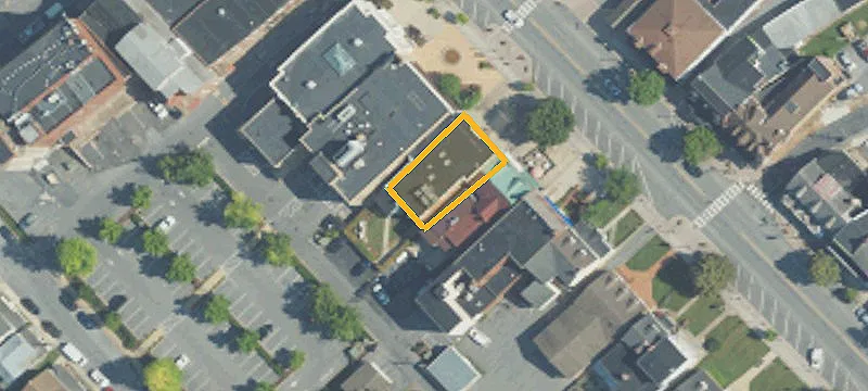 39 Main St