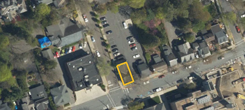 624 Sarah St