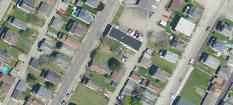 110 4th St