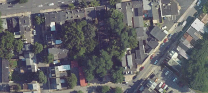 438 King St