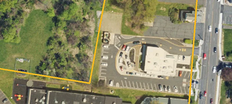950 2nd St Pike