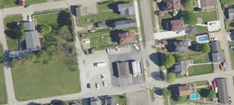 305 Main St