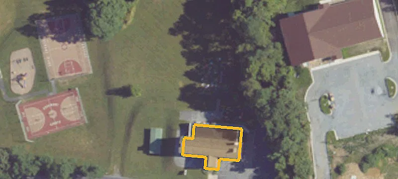 2328 Locust Ln
