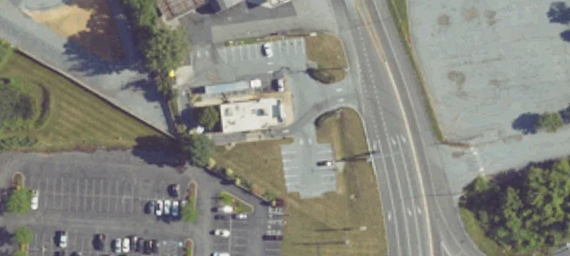 825 Eisenhower Blvd