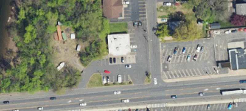 293 Bristol Pike