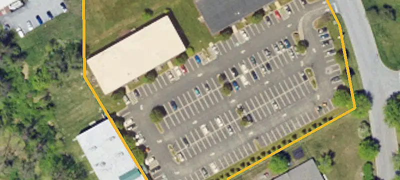 100 Dickinson Dr