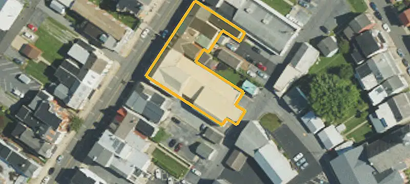 324 Main St