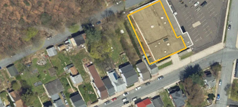418 Ctr Ave