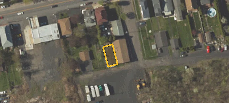 644 Diamond Ave Rear