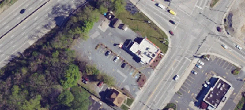 307 Lowther St