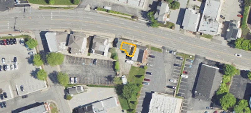 882 Lancaster Ave