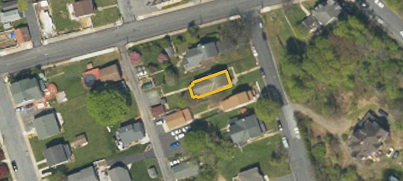 2104 Lincoln Ave