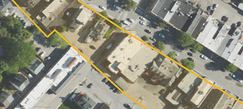 850 Lancaster Ave