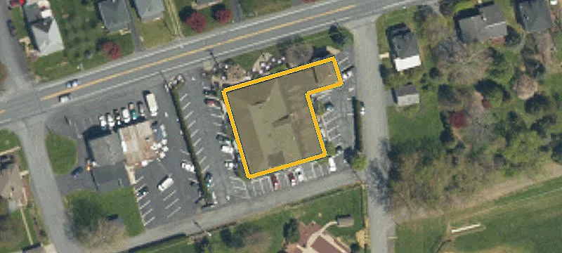 220 Lawn Rd