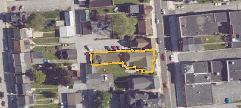 54 Main St