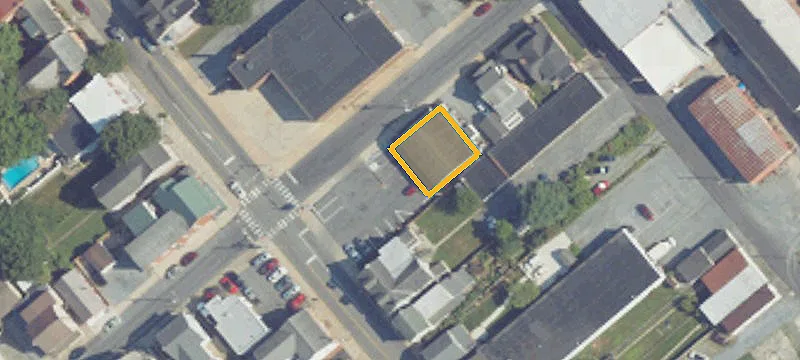 101 Main St