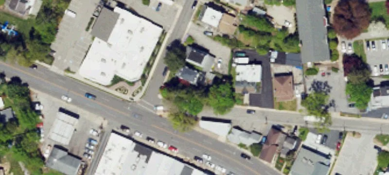 301 Parsons Ave