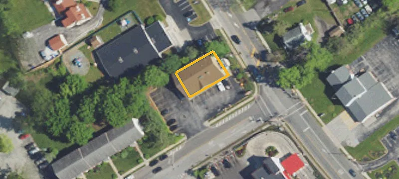 207 Henderson Rd