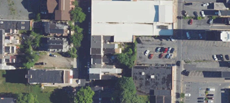 225 4th St
