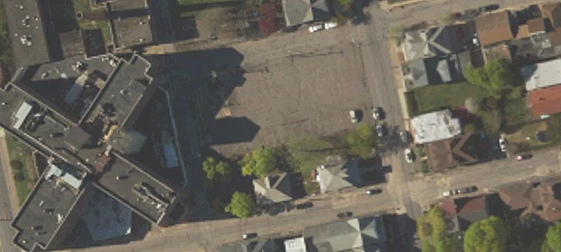 670 Laurel St