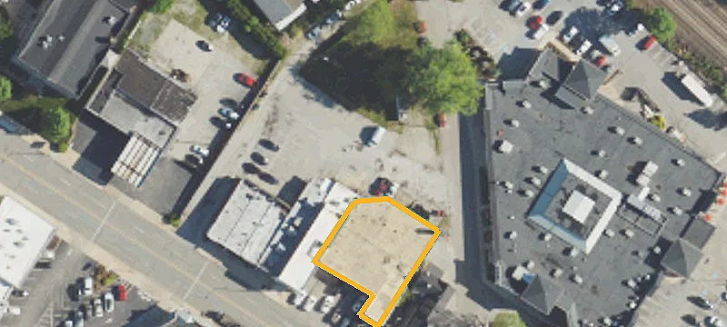 1213 Lancaster Ave