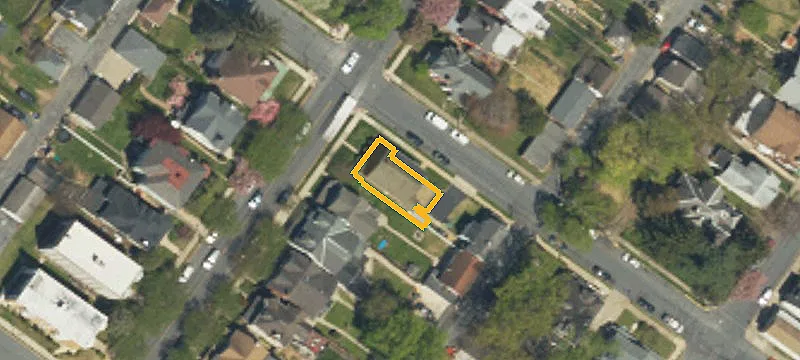 904 Delaware Ave