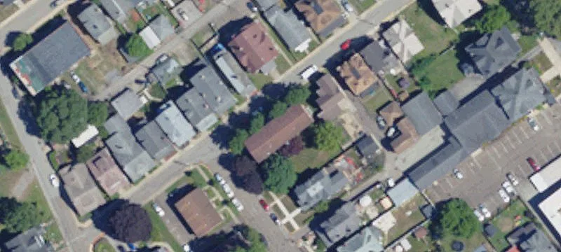 200 Maple St
