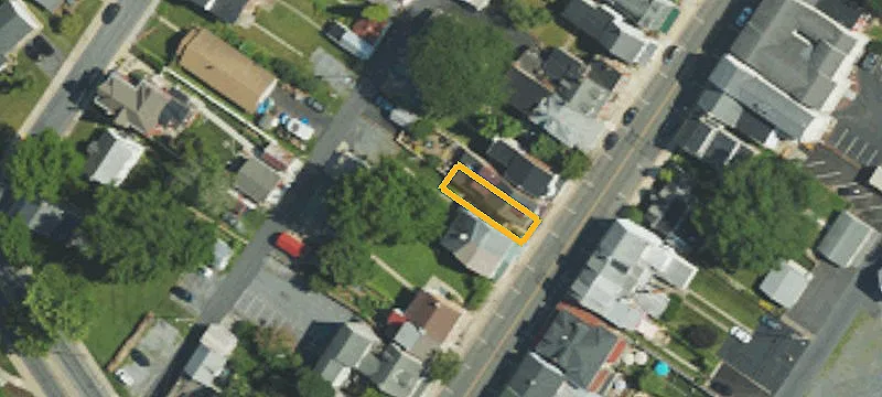 443 Main St