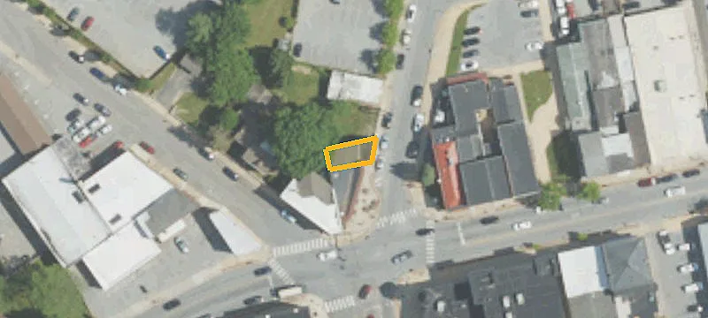 2 Wallace Ave